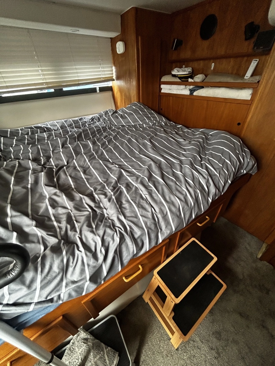 1994 Carver  390