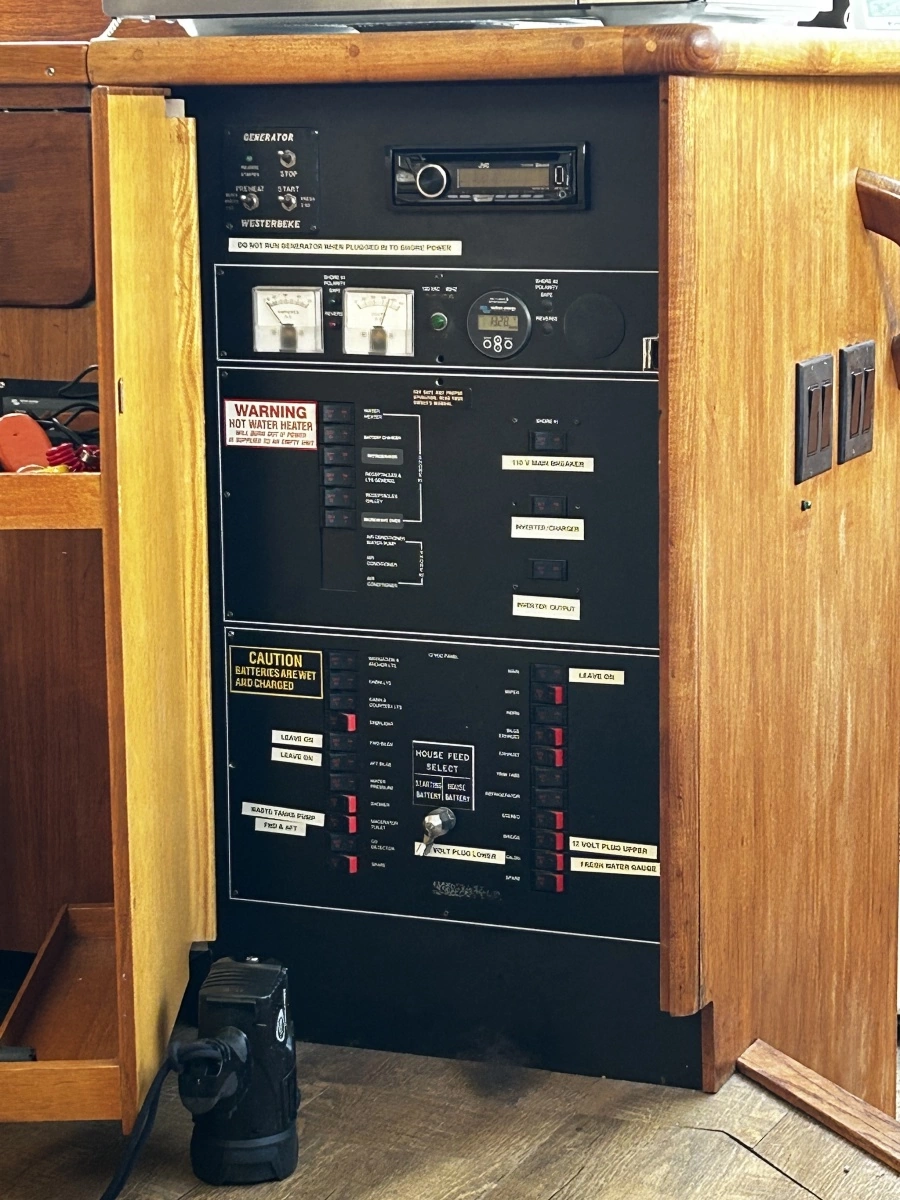 1994 Carver  390