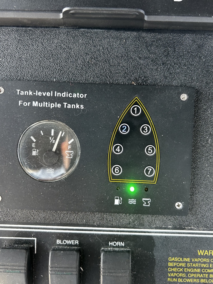 1994 Carver  390