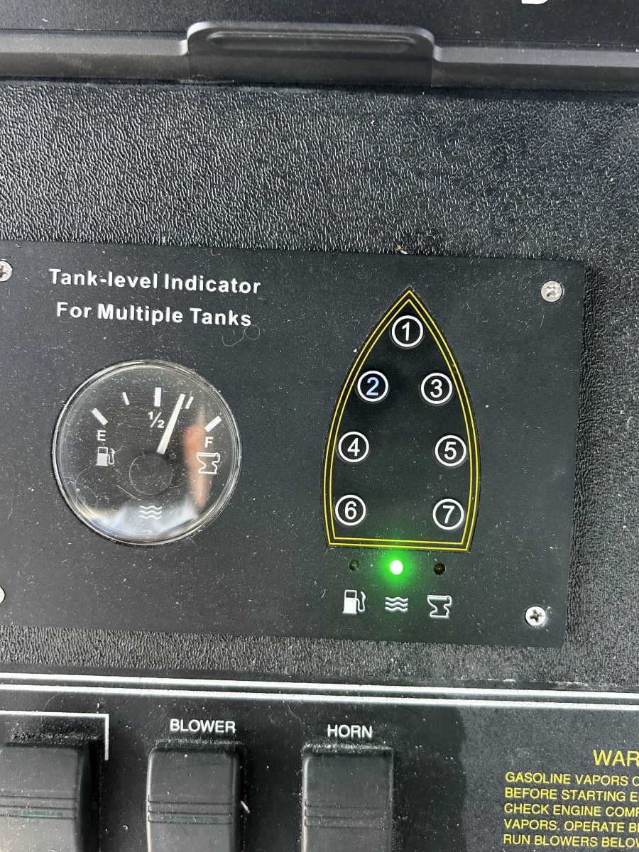1994 Carver  390