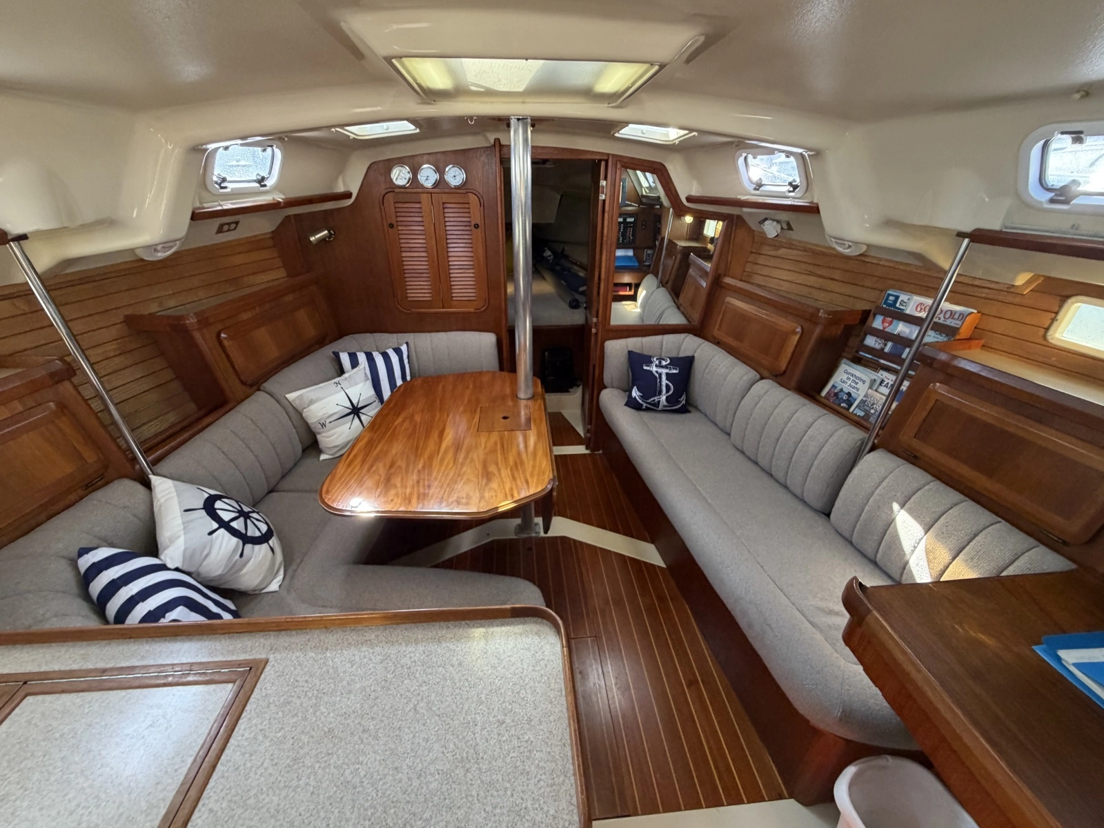 1990 Hunter Legend 37.5