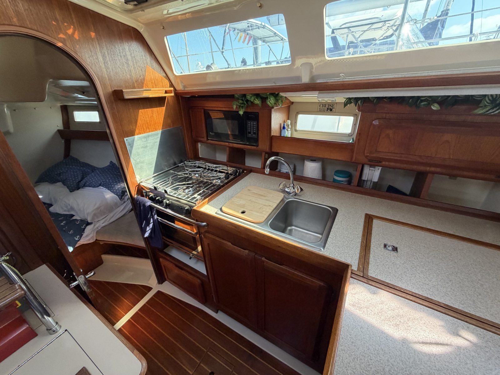 1990 Hunter Legend 37.5