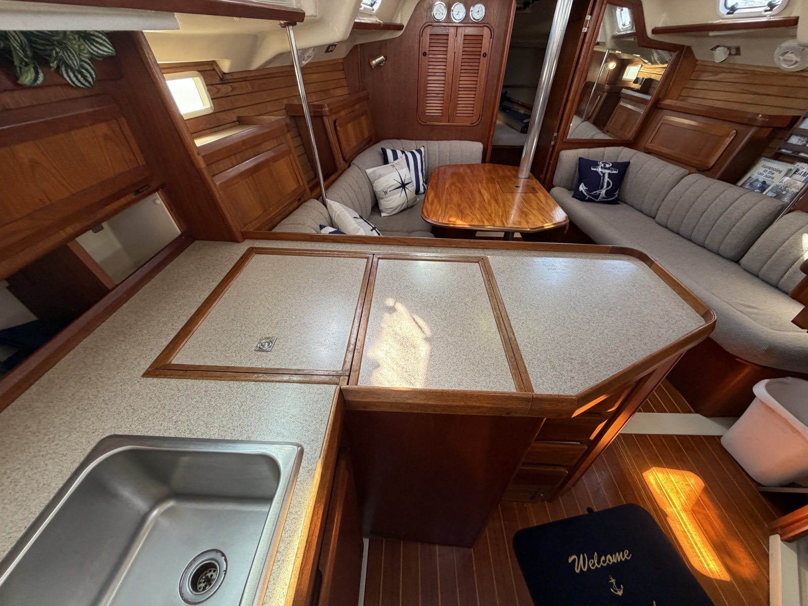 1990 Hunter Legend 37.5