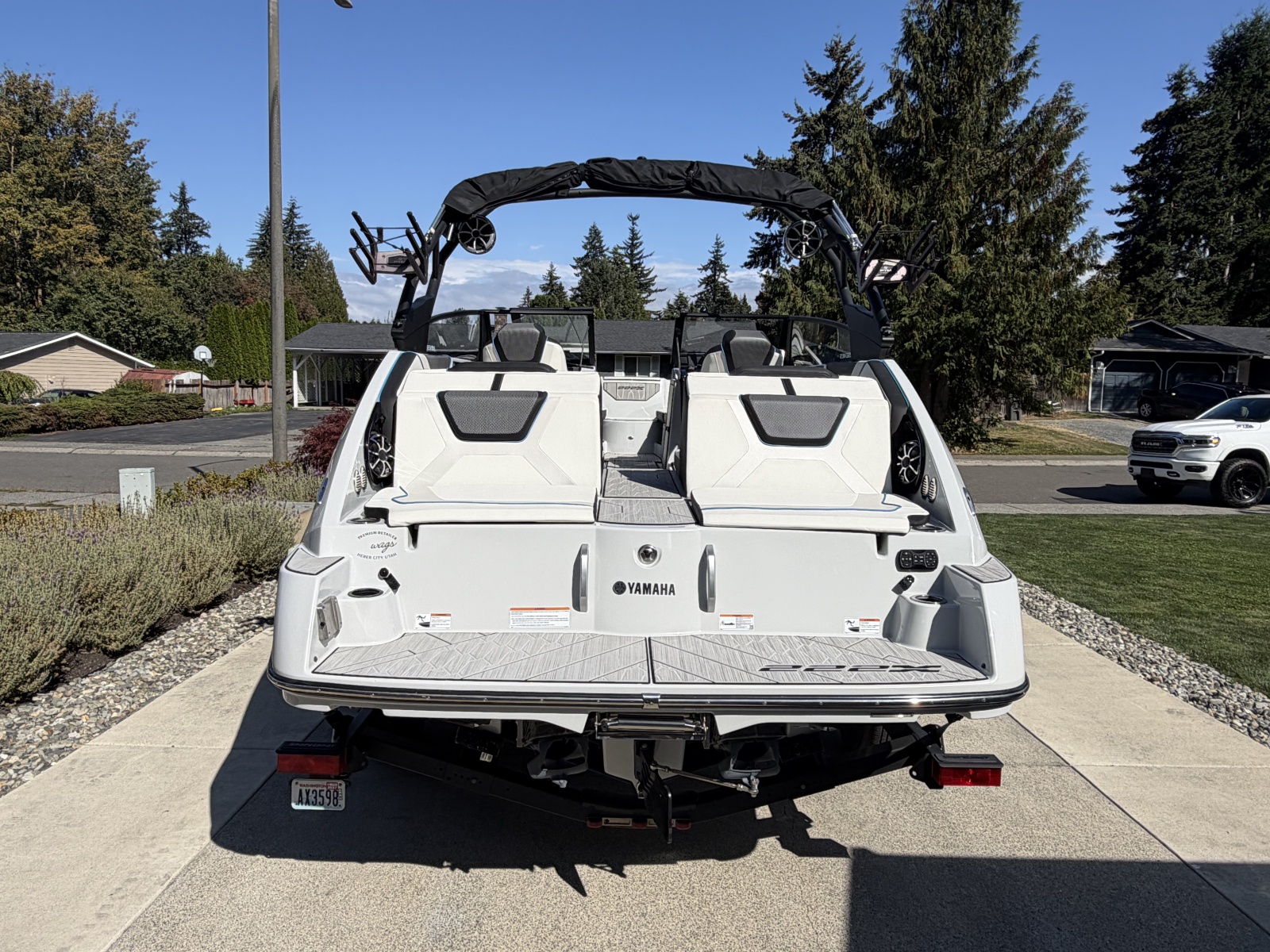 2023 Yamaha Boats 222xe