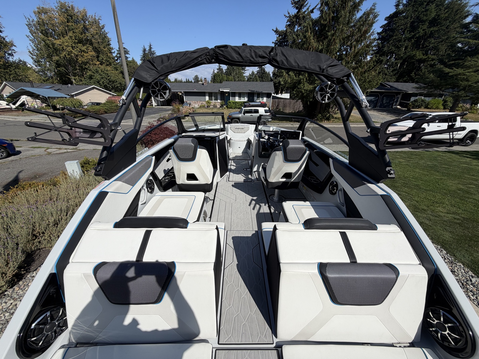 2023 Yamaha Boats 222xe