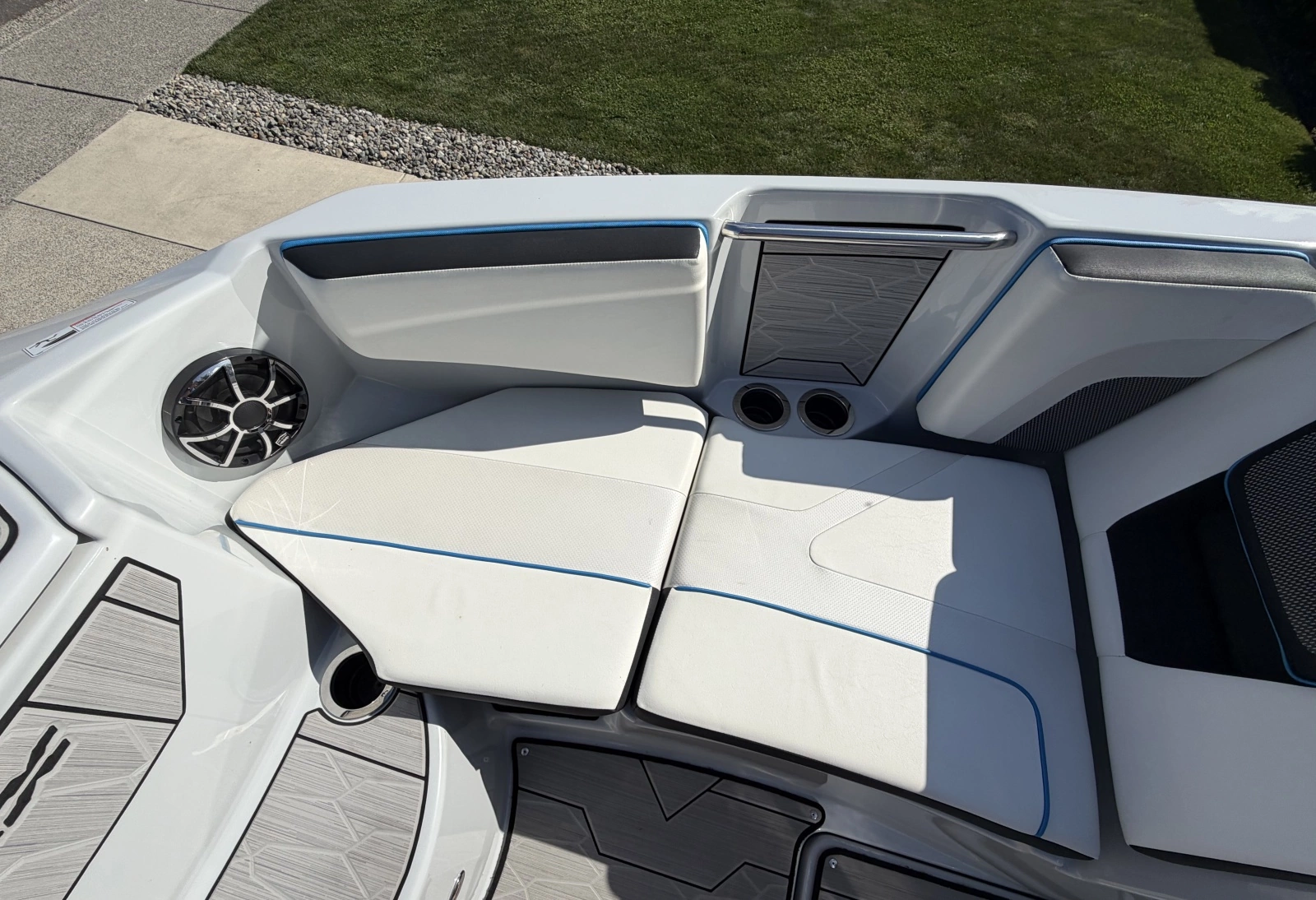 2023 Yamaha Boats 222xe