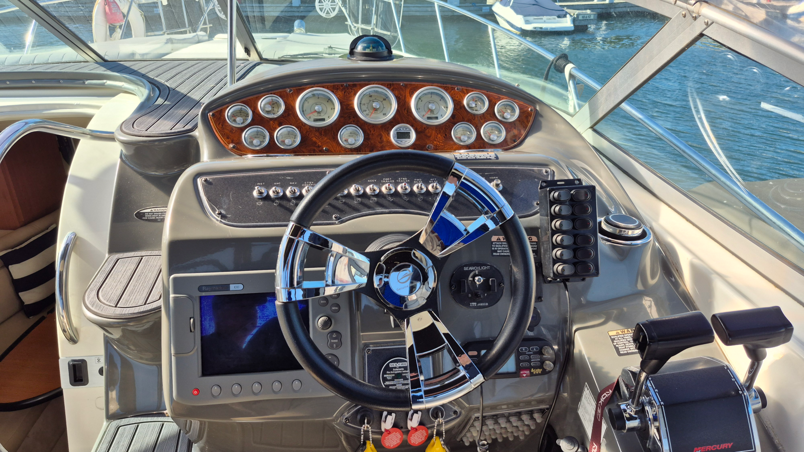 2005 Maxum  3100 SE