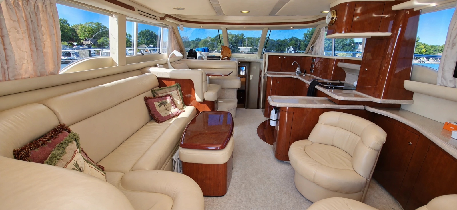 2003 Sea Ray 480 Sedan Bridge