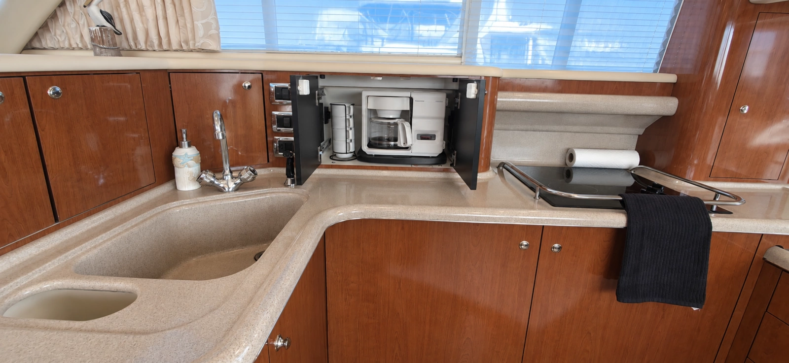 2003 Sea Ray 480 Sedan Bridge
