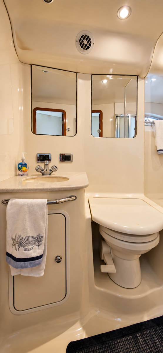 2003 Sea Ray 480 Sedan Bridge