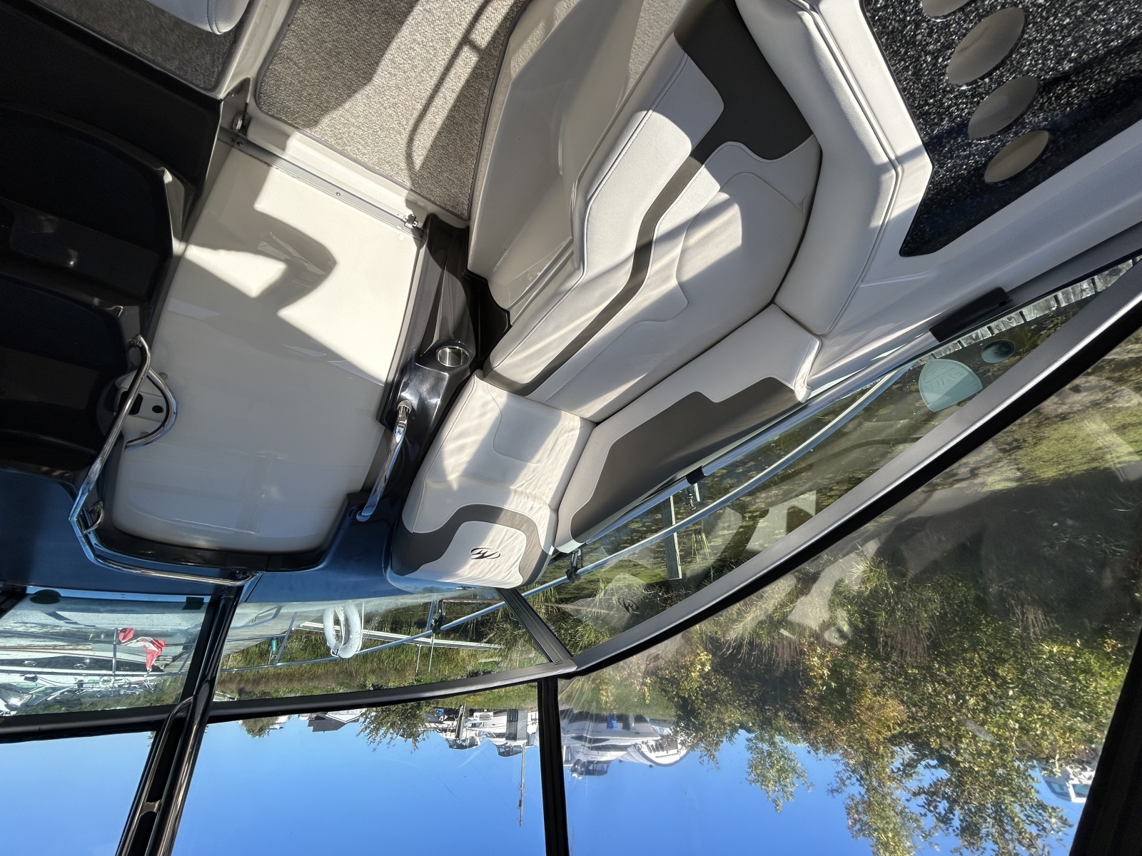 2013 Monterey  340 Sports Yacht