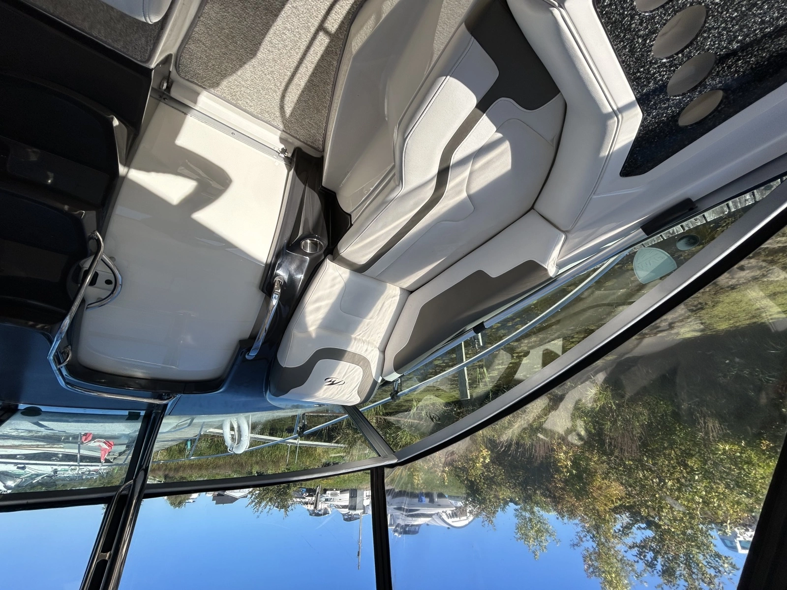 2013 Monterey  340 Sports Yacht