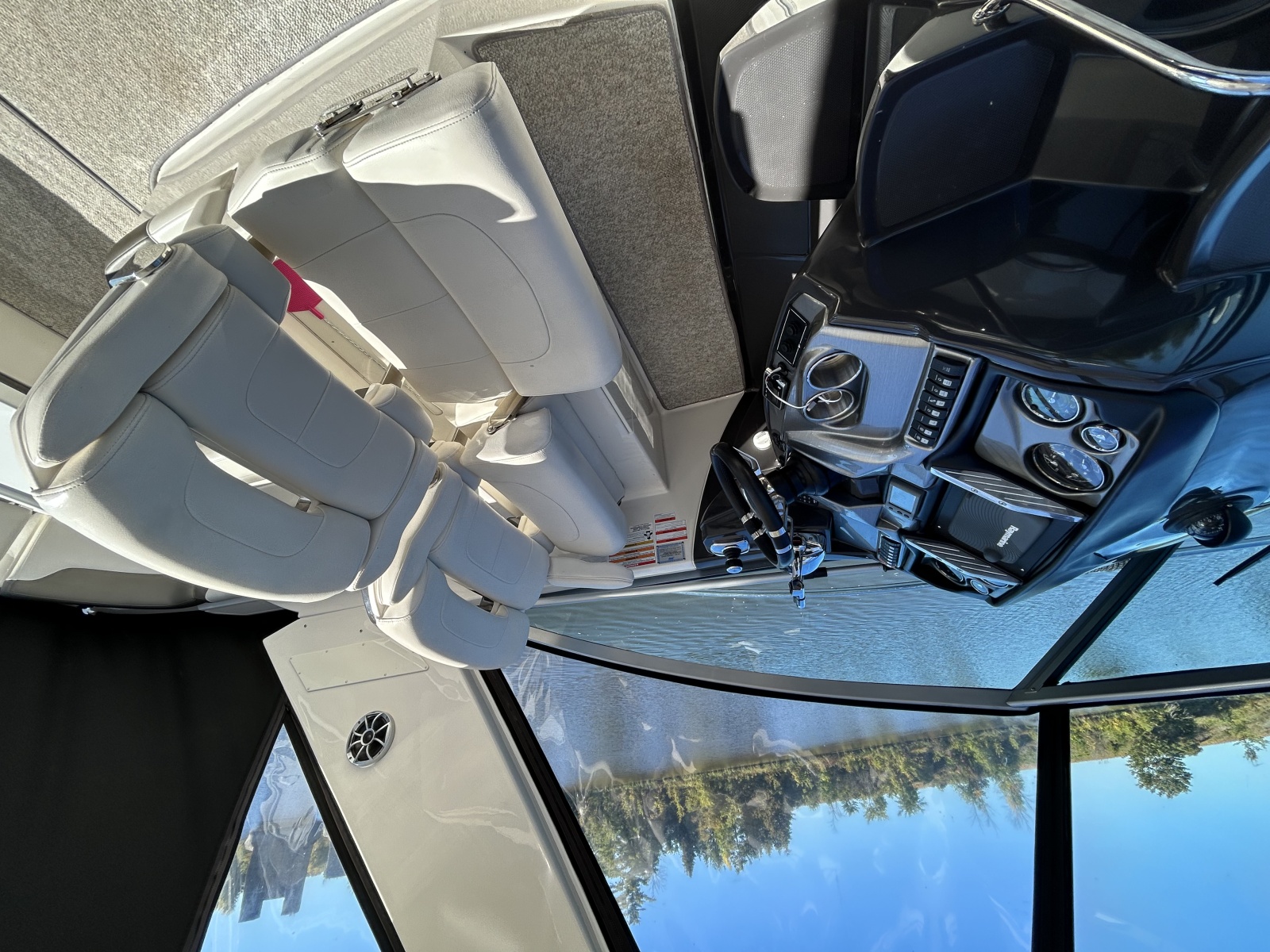 2013 Monterey  340 Sports Yacht