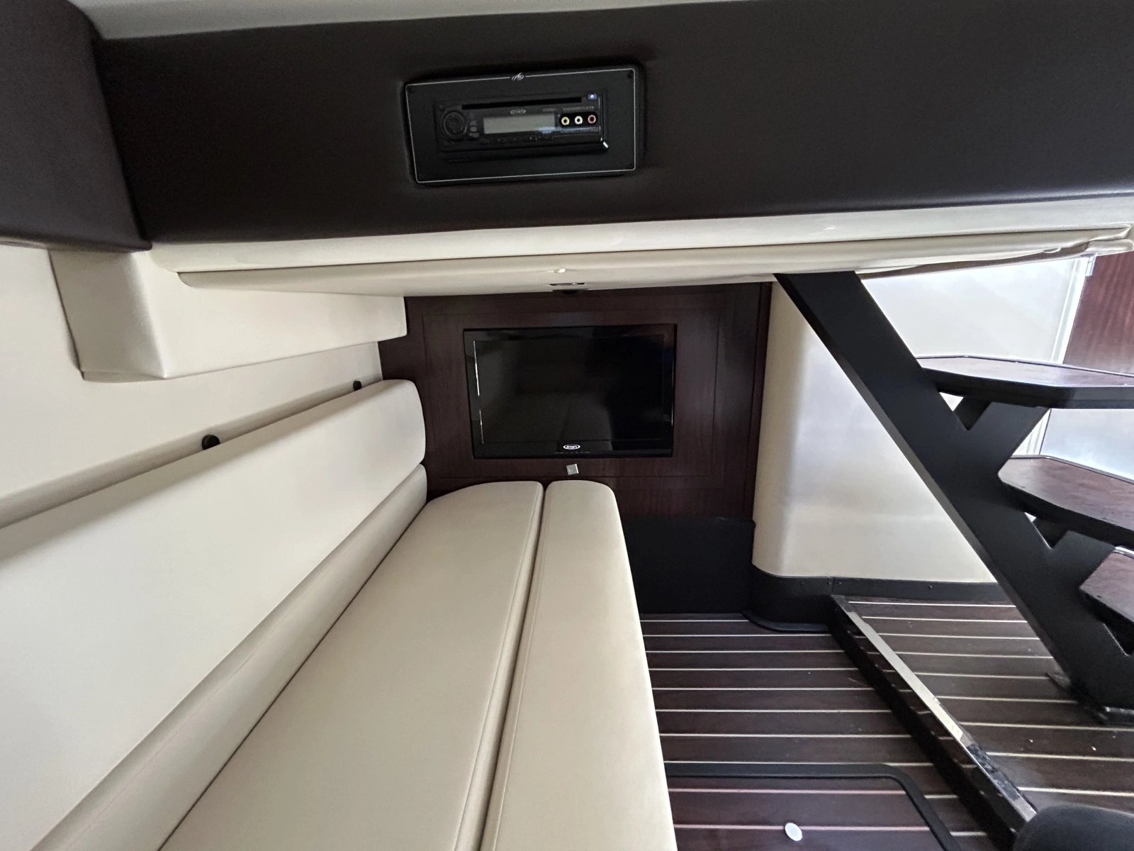 2013 Monterey  340 Sports Yacht