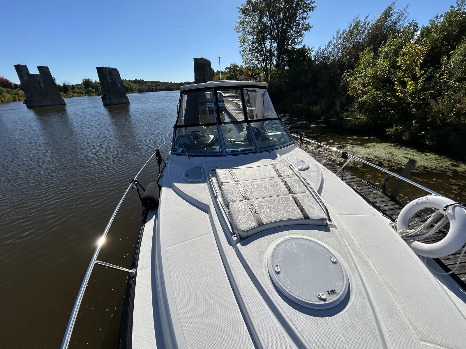 2013 Monterey  340 Sports Yacht