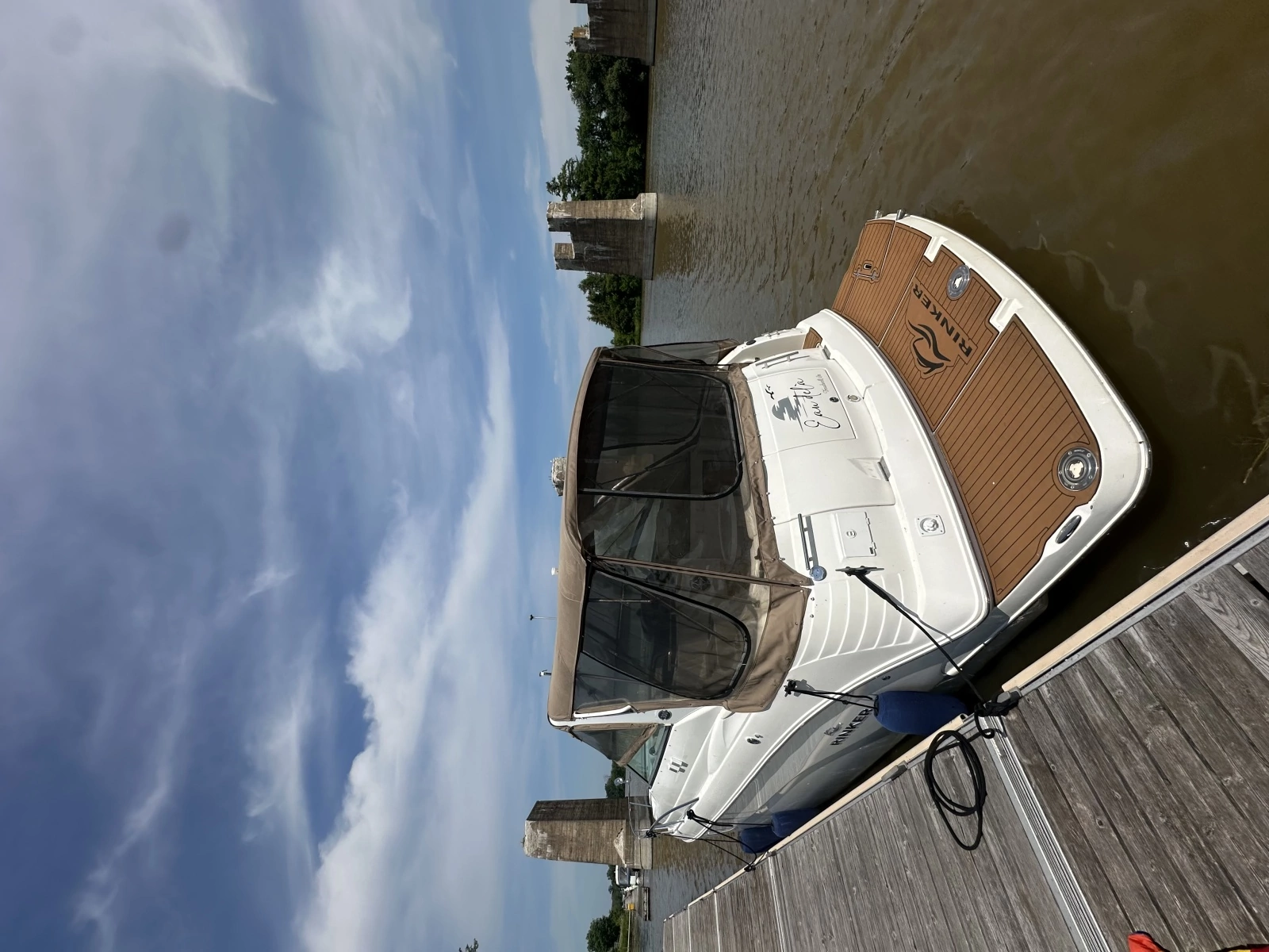 2006 Rinker 300 EC