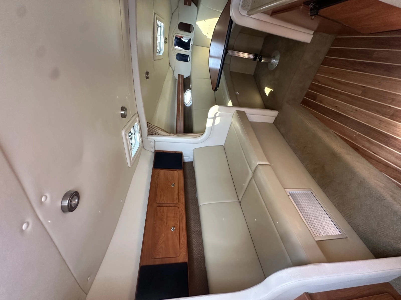 2006 Rinker 300 EC