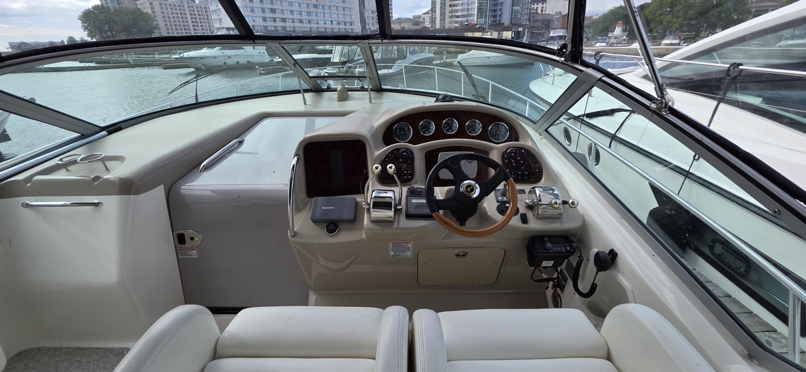2003 Sea Ray 340 Sundancer 34