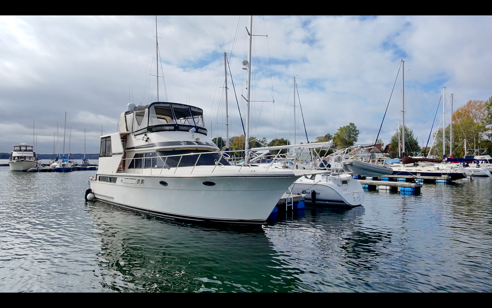 1989 Carver 48 Californian