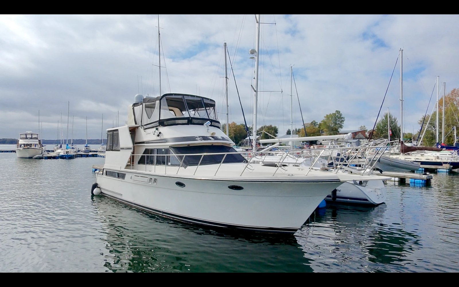 1989 Carver 48 Californian