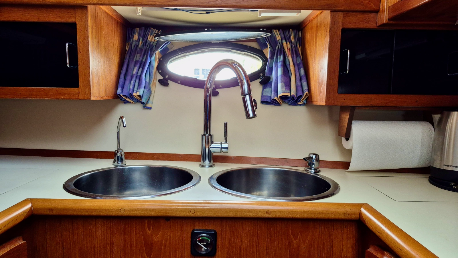 1989 Carver 48 Californian