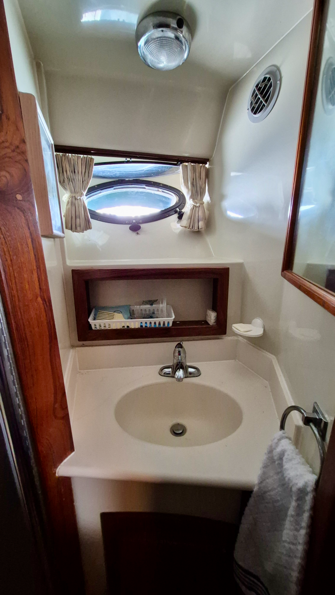 1989 Carver 48 Californian