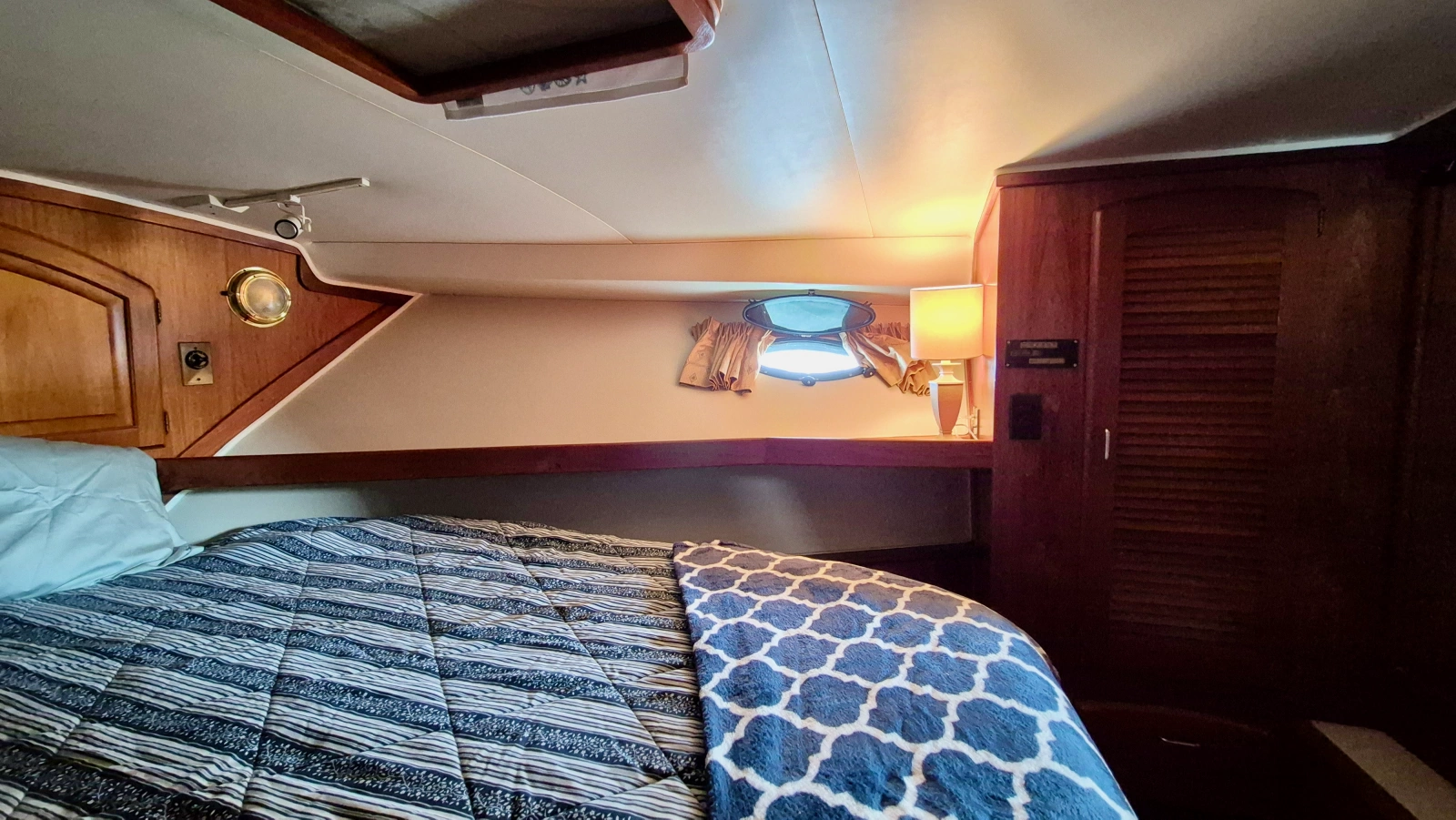 1989 Carver 48 Californian