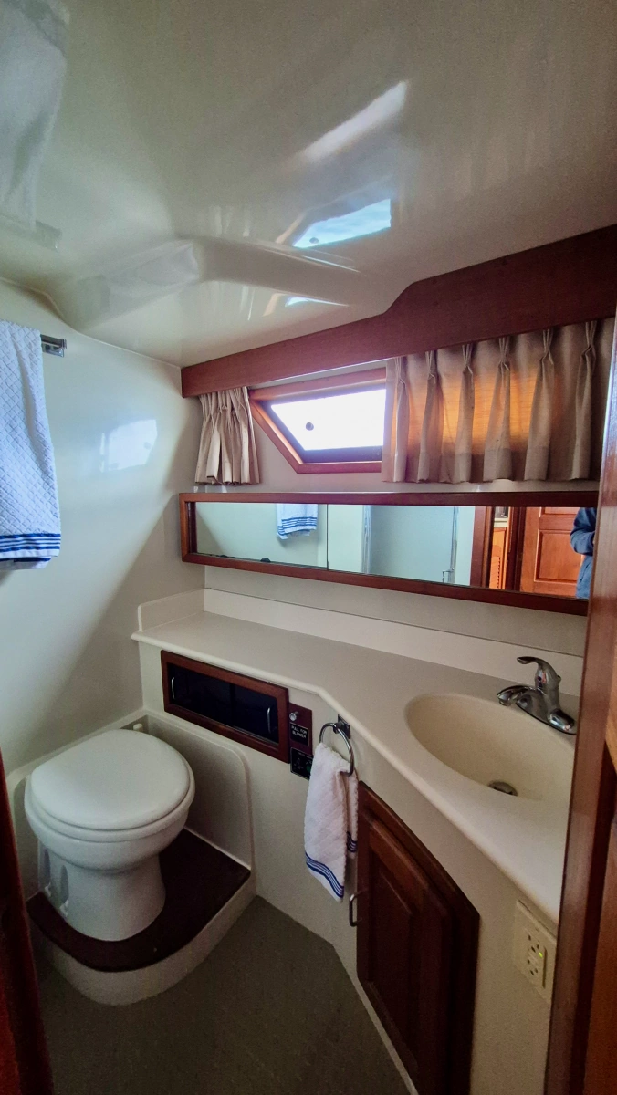 1989 Carver 48 Californian