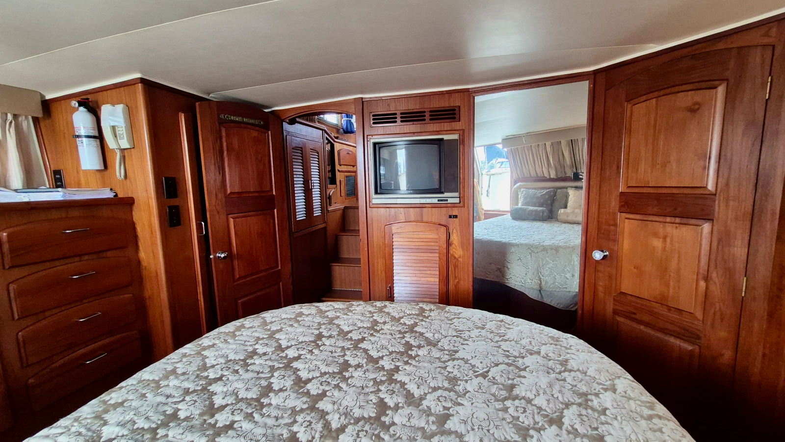 1989 Carver 48 Californian