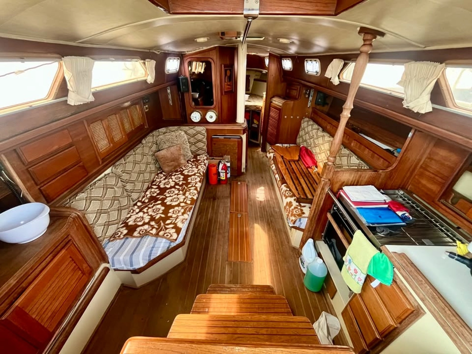 1981 Islander  36