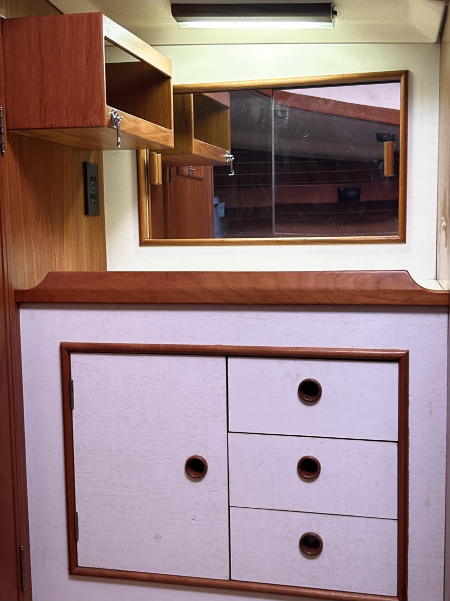 1984 Hinterhoeller Nonsuch 30 Ultra