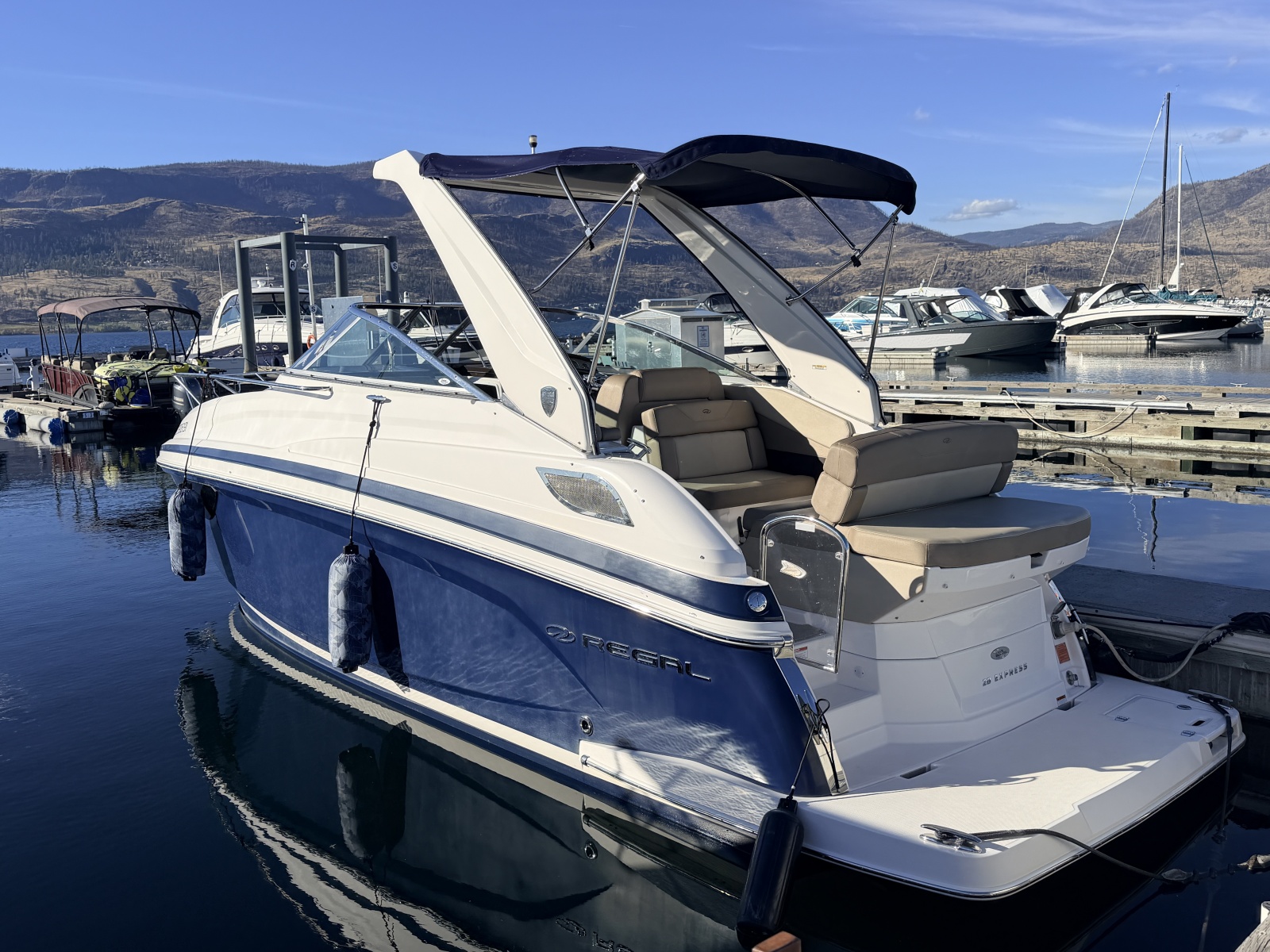 2014 Regal 28 Express