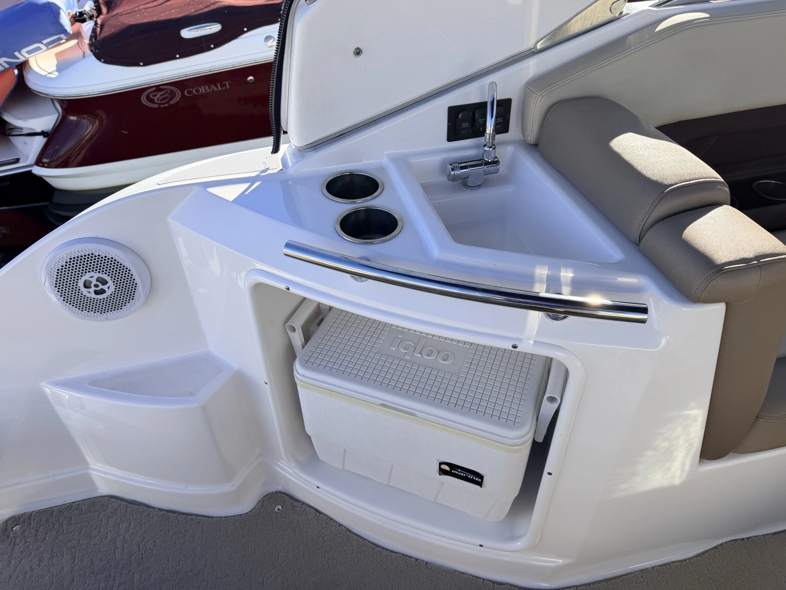 2014 Regal 28 Express