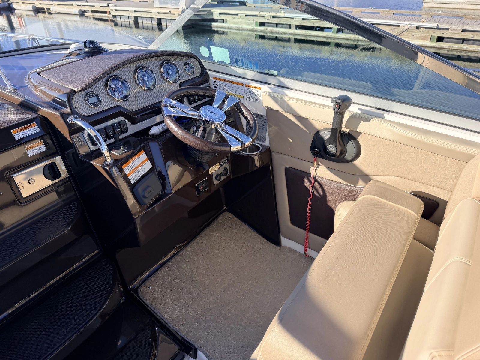 2014 Regal 28 Express