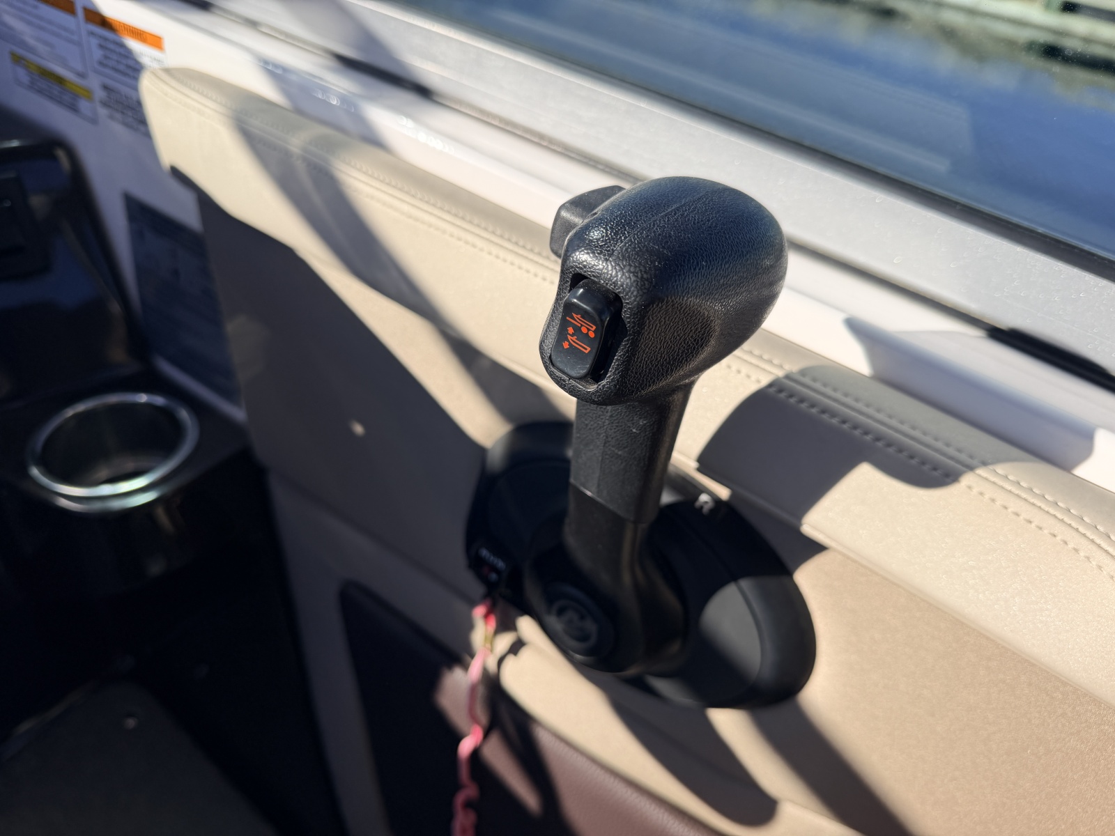 2014 Regal 28 Express