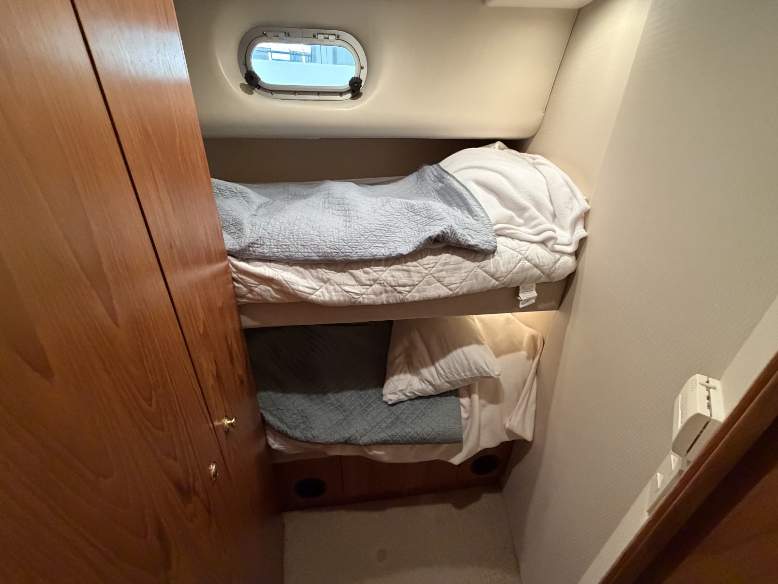 2000 Bayliner 5288 Pilothouse Motoryacht