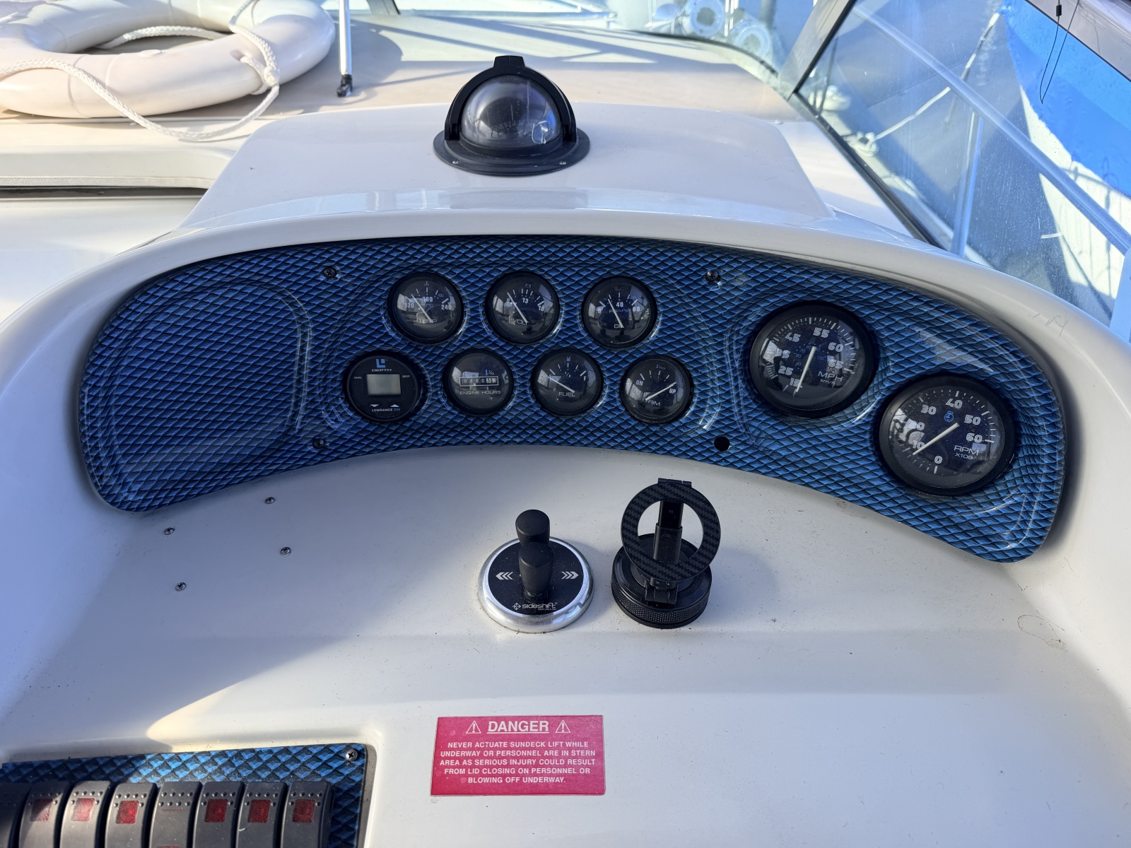 1995 Larson Cabrio 280