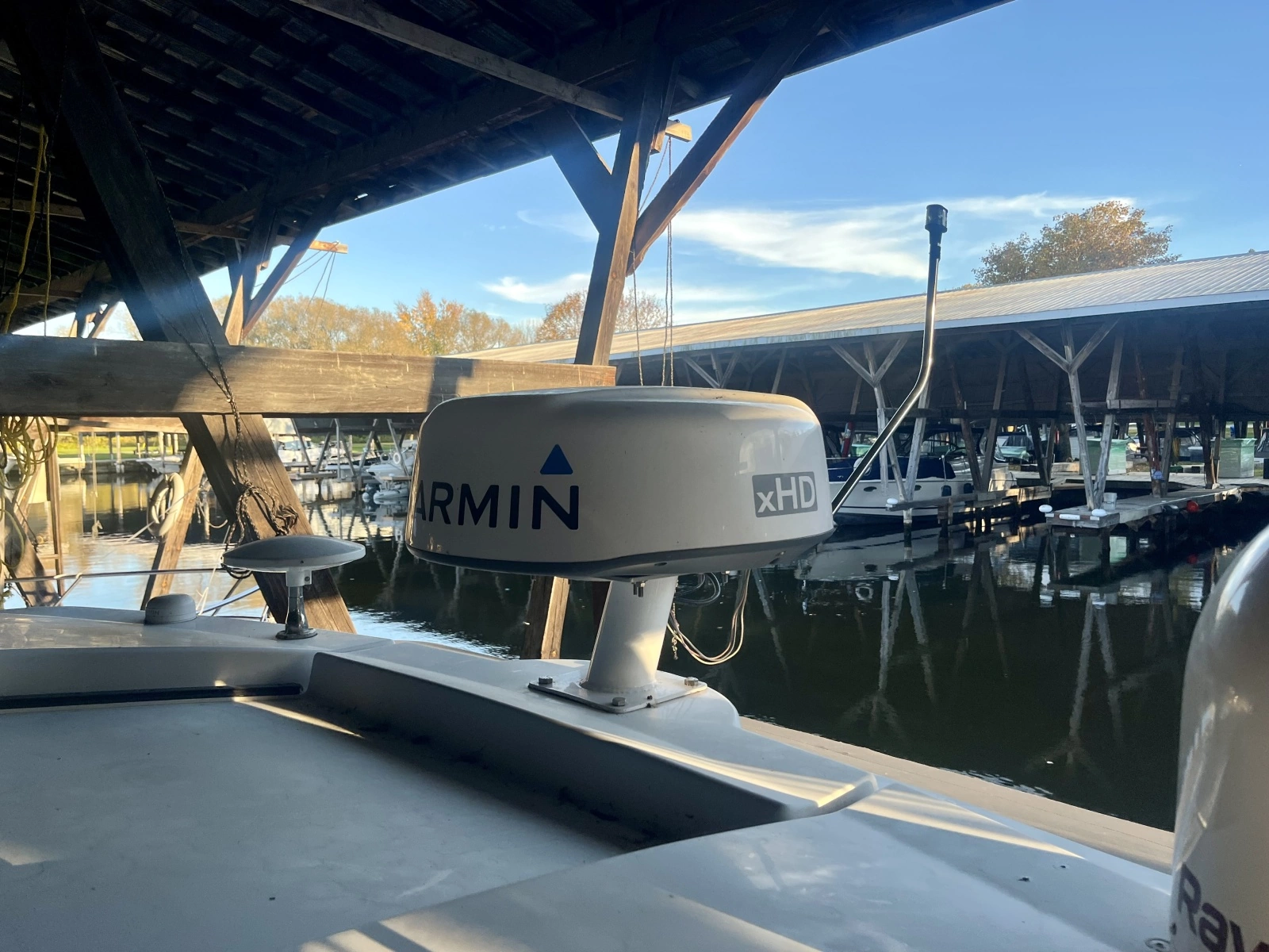 2008 Cruisers Yachts 390 Sport Coupe