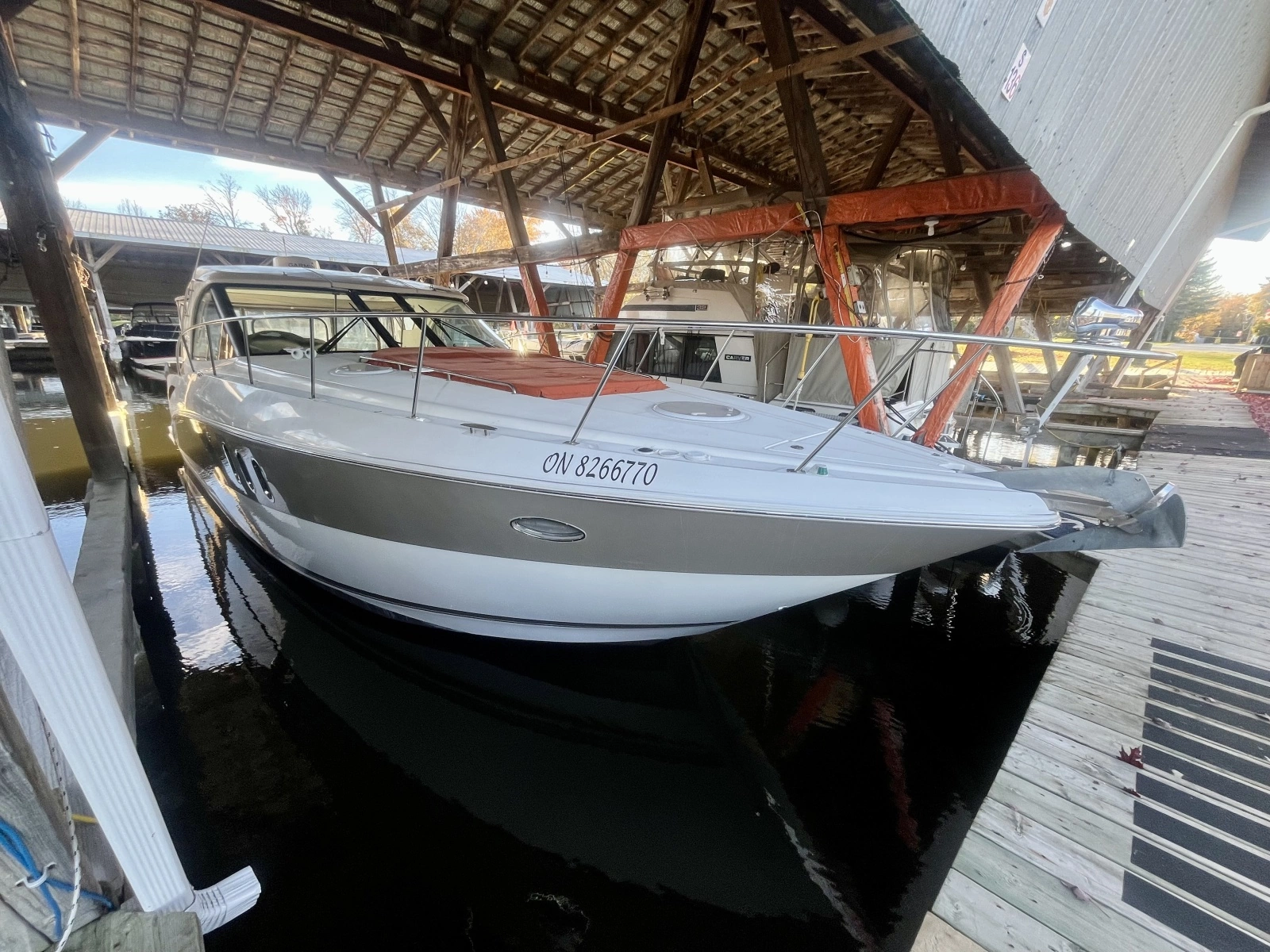 2008 Cruisers Yachts 390 Sport Coupe