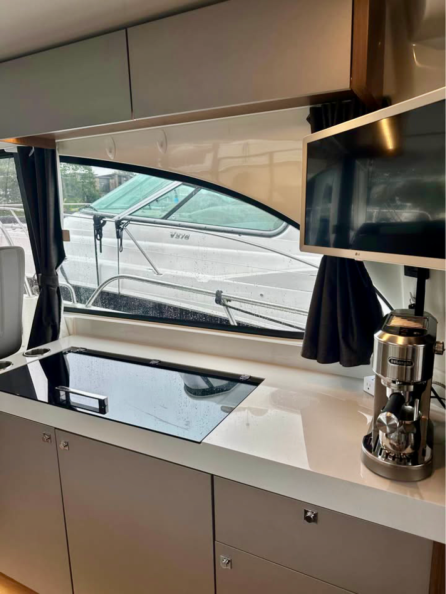 2024 Beneteau  Antares 11 Fly
