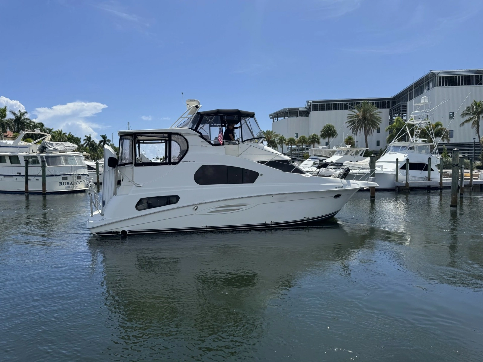 2005 Silverton 39 Motor Yacht