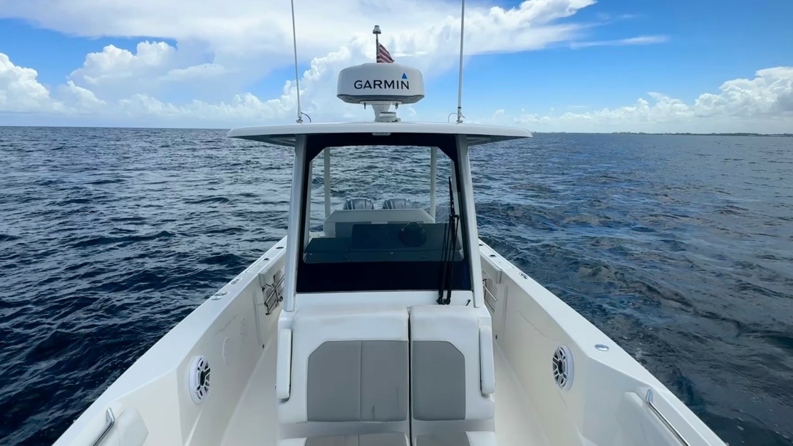 2022 Pursuit S288-