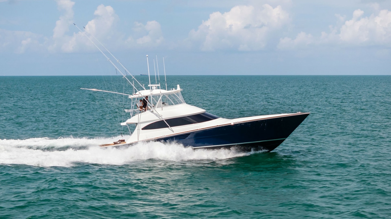 Viking 64 Convertible Cruising
