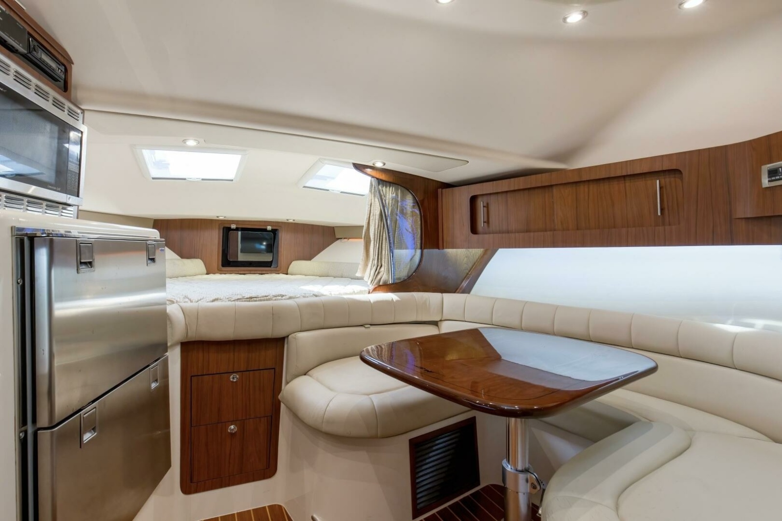 2016 37 Grady White 370 Express Papa's Dream Salon (4)