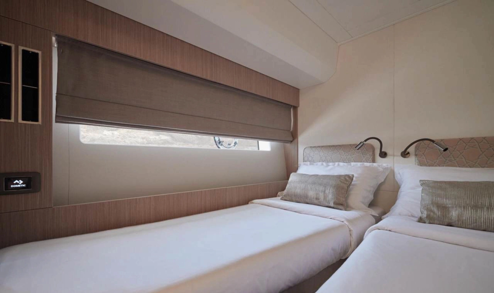 F5 7 57ft Prestige Yacht For Sale