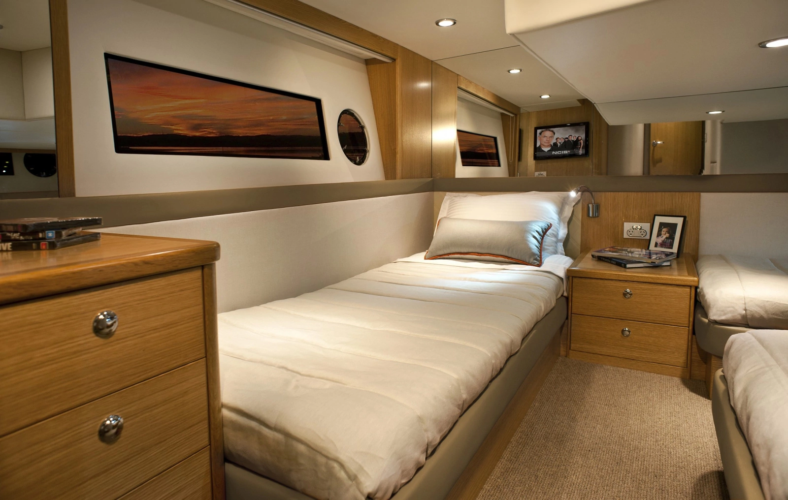 445 SUV 44ft Riviera Yacht For Sale