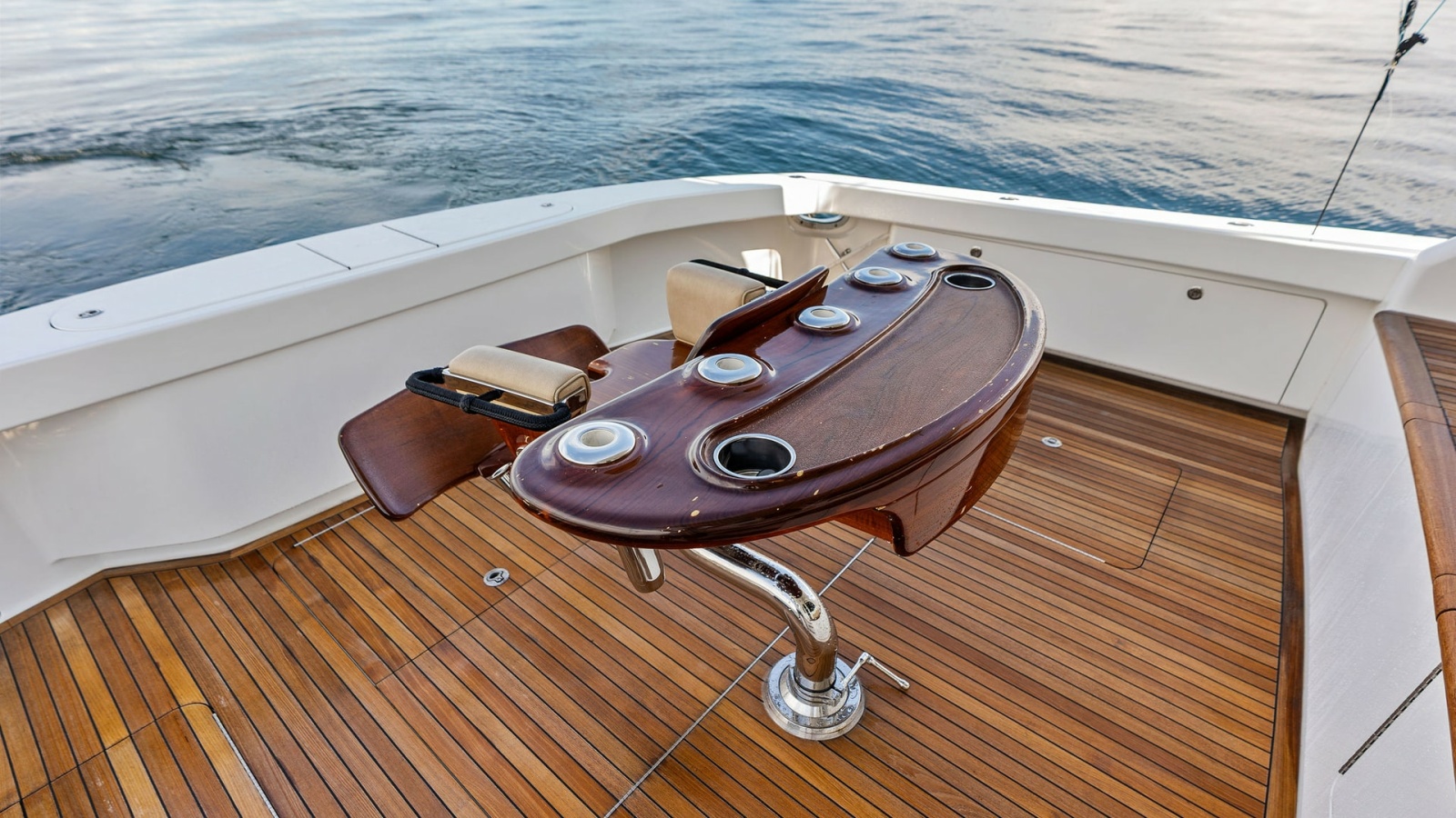 Teak Cockpit with Fishing Chair