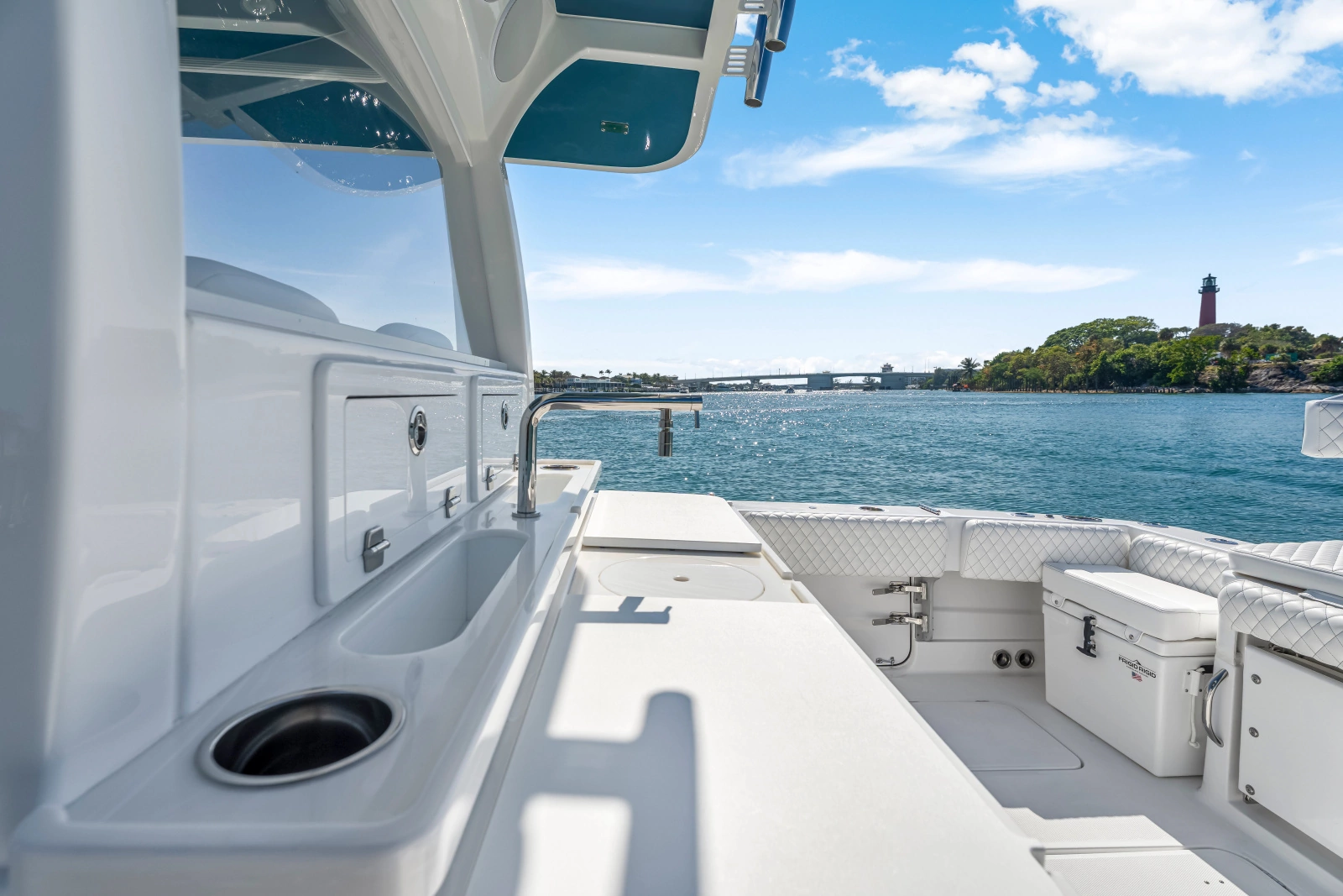 42ft HCB Yacht For Sale