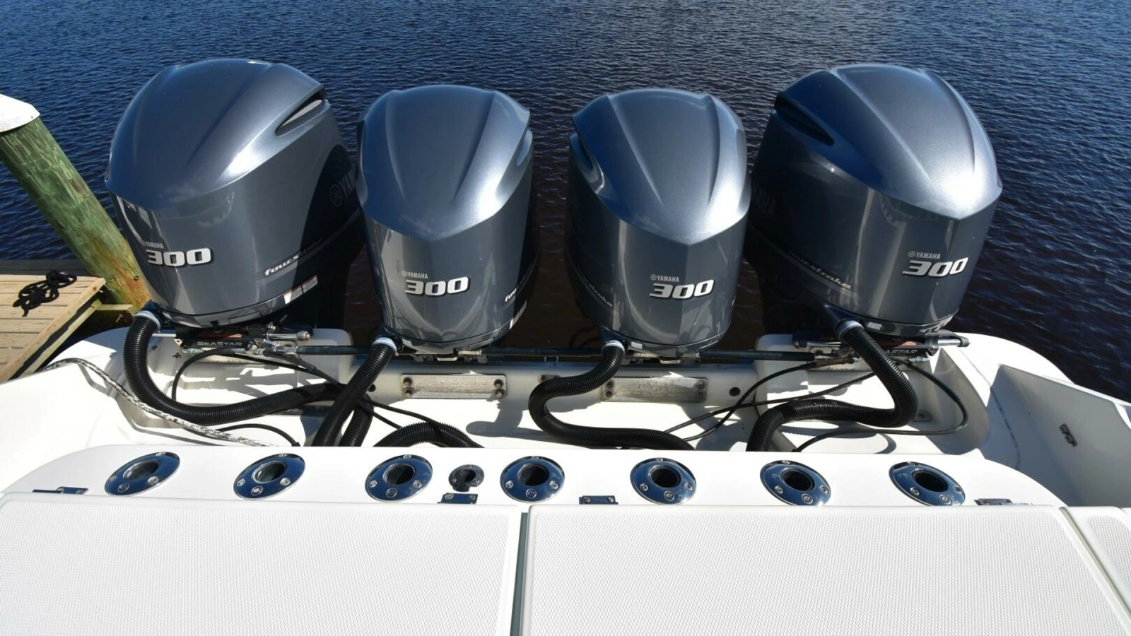 2012 42 Hydra-Sports SF - A Salt Weapon - Yamaha 4 Stroke Engines
