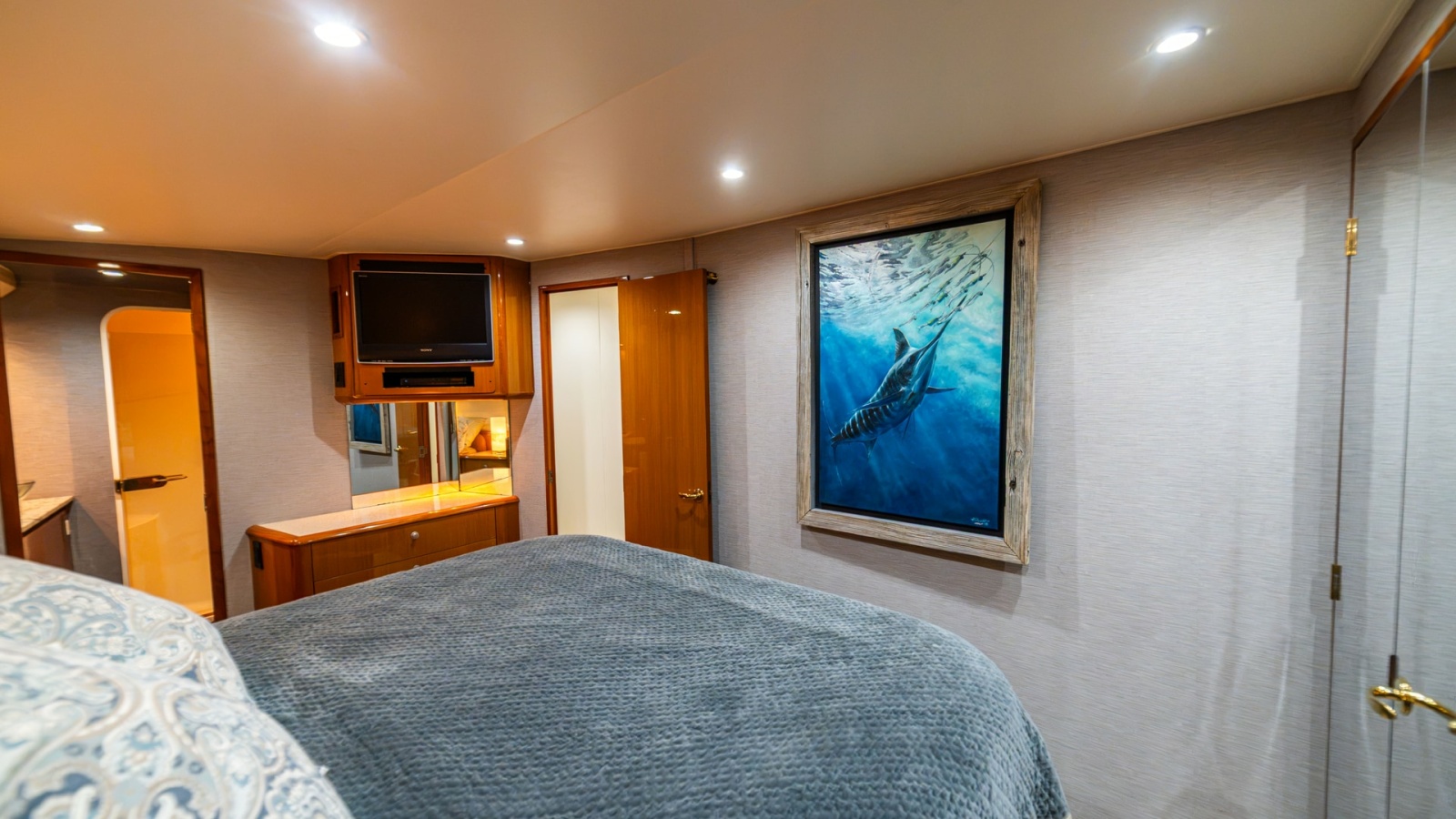 2001 Viking 61 Convertible- Caliente- Master Stateroom